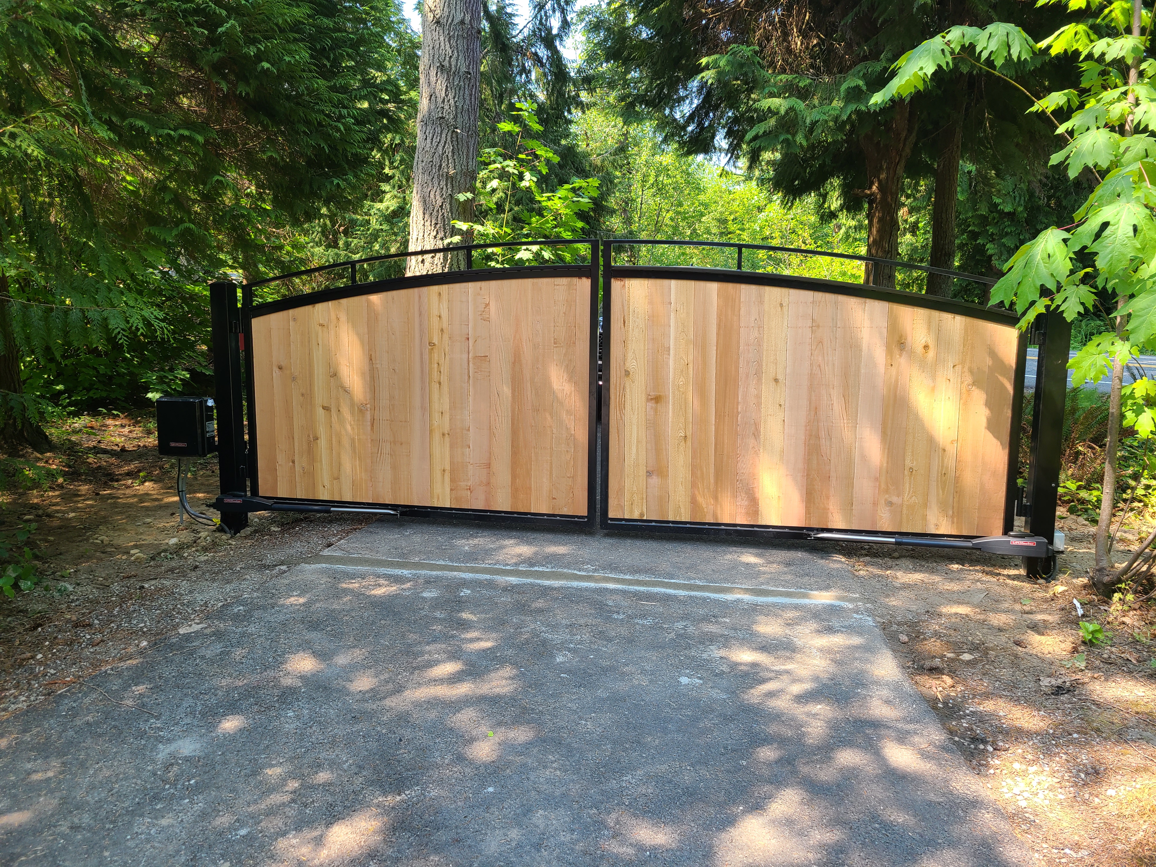 Installing Durable Chain-Link Fencing in Conroe, Texas - Image 6